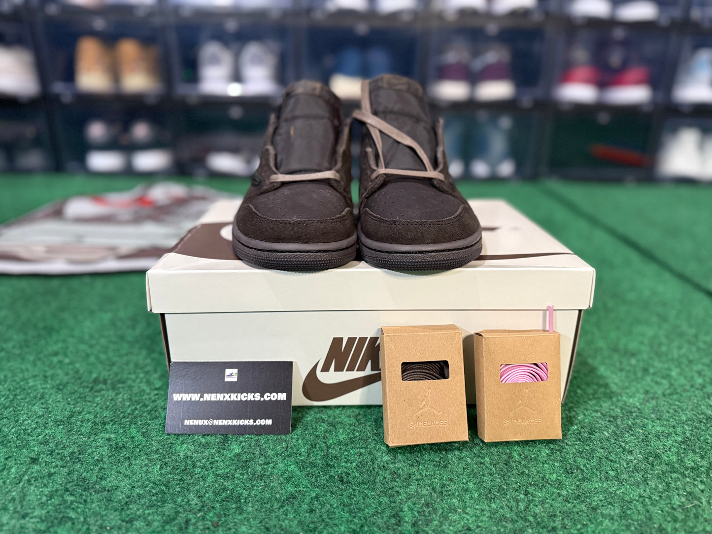 Jordan 1 Retro Low OG SP Travis Scott Velvet Brown