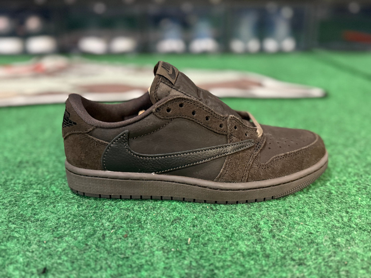 Jordan 1 Retro Low OG SP Travis Scott Velvet Brown